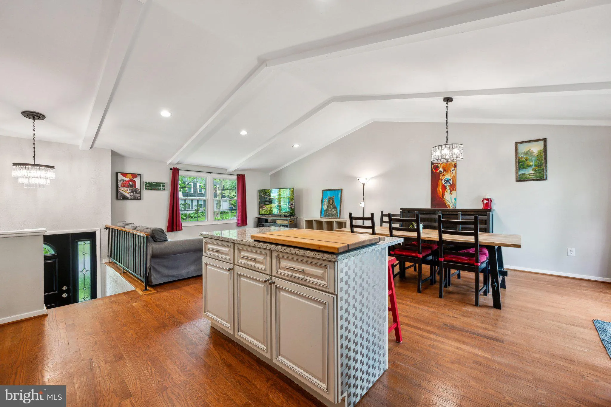 Columbia, Maryland 21045, United States, 4 Bedrooms Bedrooms, ,3 BathroomsBathrooms,Residential,Pending,123423