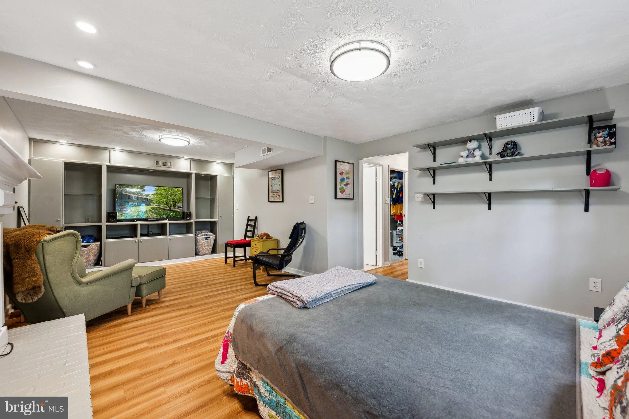 Columbia, Maryland 21045, United States, 4 Bedrooms Bedrooms, ,3 BathroomsBathrooms,Residential,Pending,123423