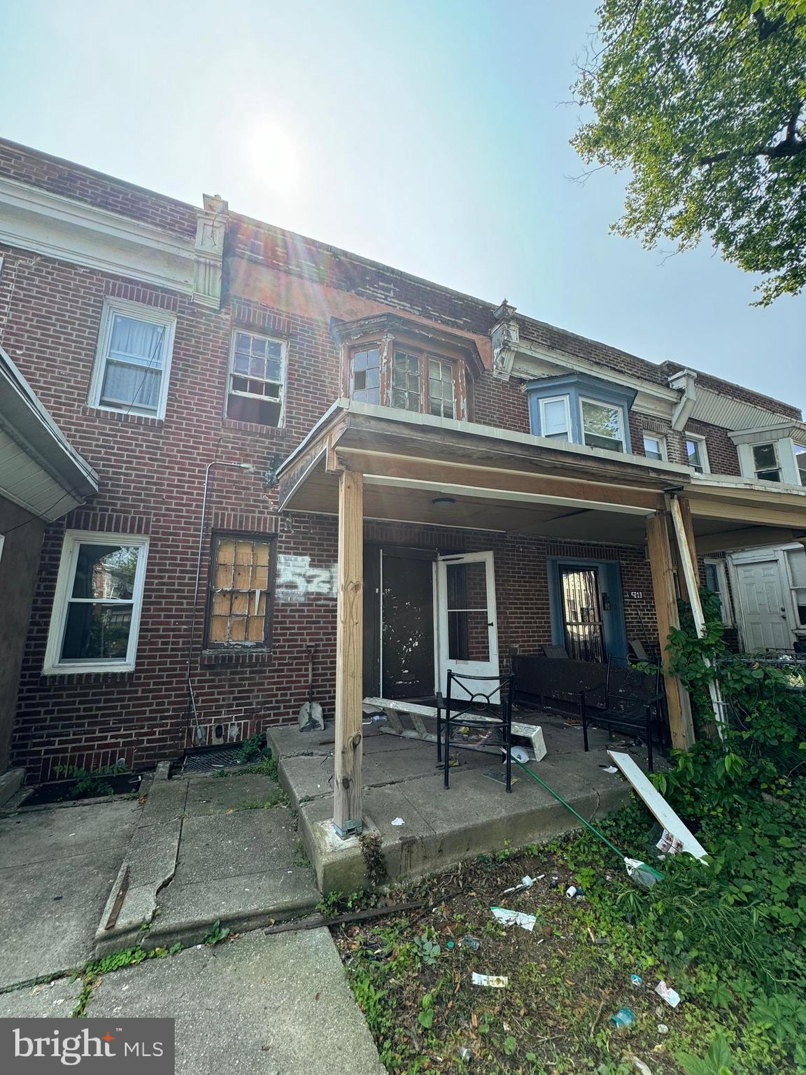 Explore 5215 Marvine St, a 3-bedroom, 1-bathroom home offering solid investment potential in North Philadelphia. This classic property features a traditional layout with a spacious living area, dining room, and kitchen on the main floor, with three bedrooms and a full bath upstairs.
Perfect for investors, renovators, or owner-occupants looking to customize, this home is being sold in as-is condition, ready for updates and personal touches.
Conveniently located near public transit, schools, and local shopping, with easy access to Broad Street and major city routes.
