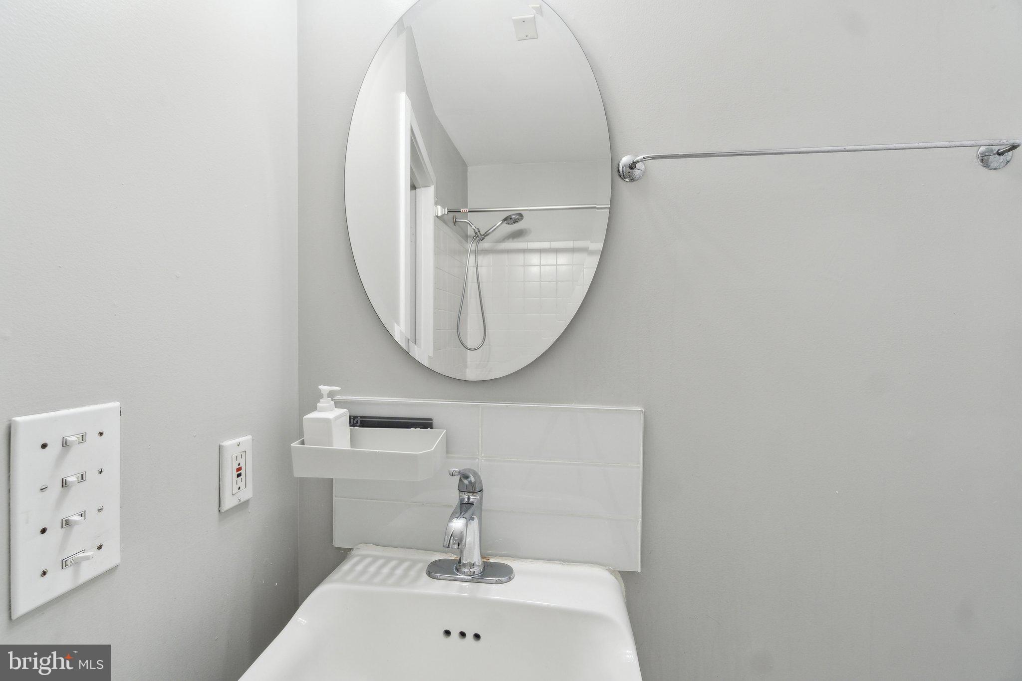 LOGAN CIRCLE - Residential