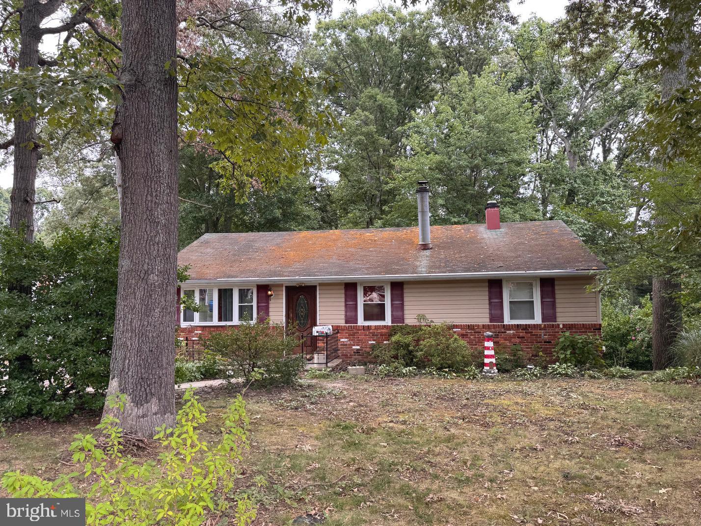 37 WINDING WOODS WAY