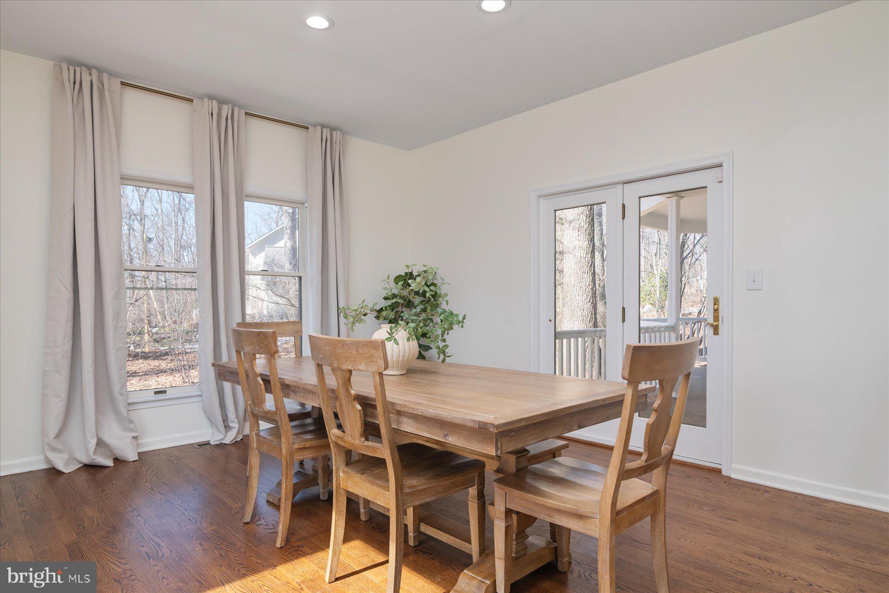 OAKMONT GREEN - Residential