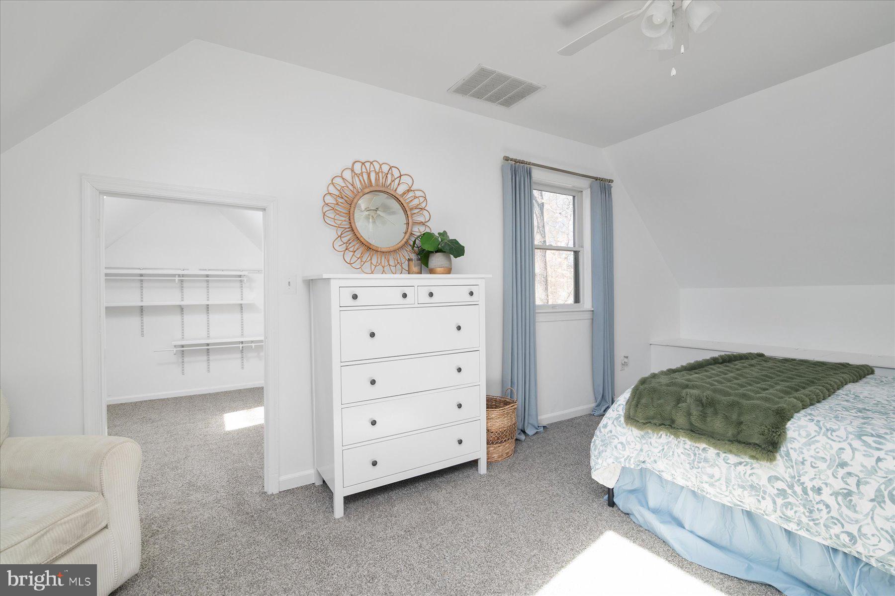 OAKMONT GREEN - Residential