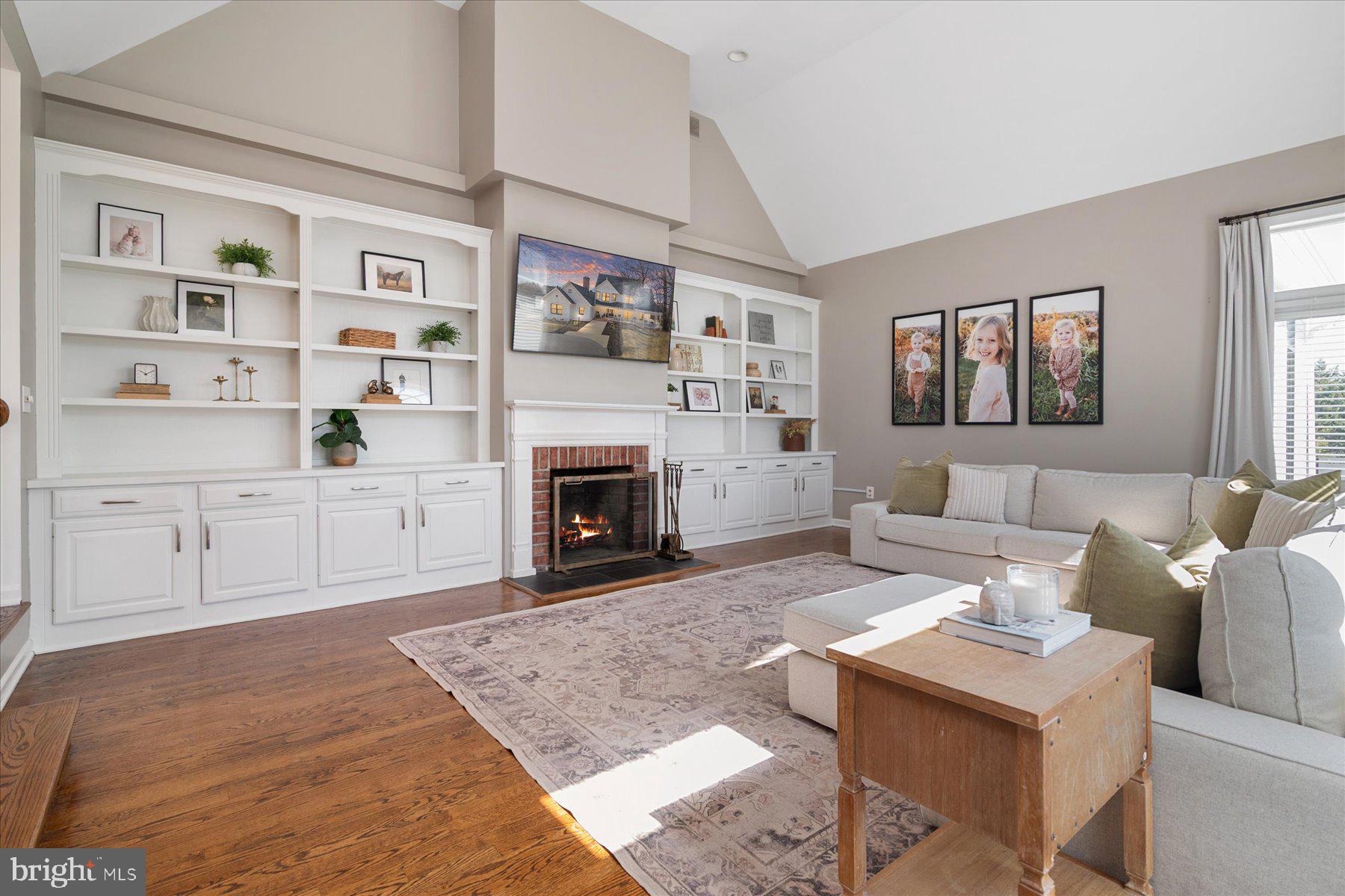 OAKMONT GREEN - Residential