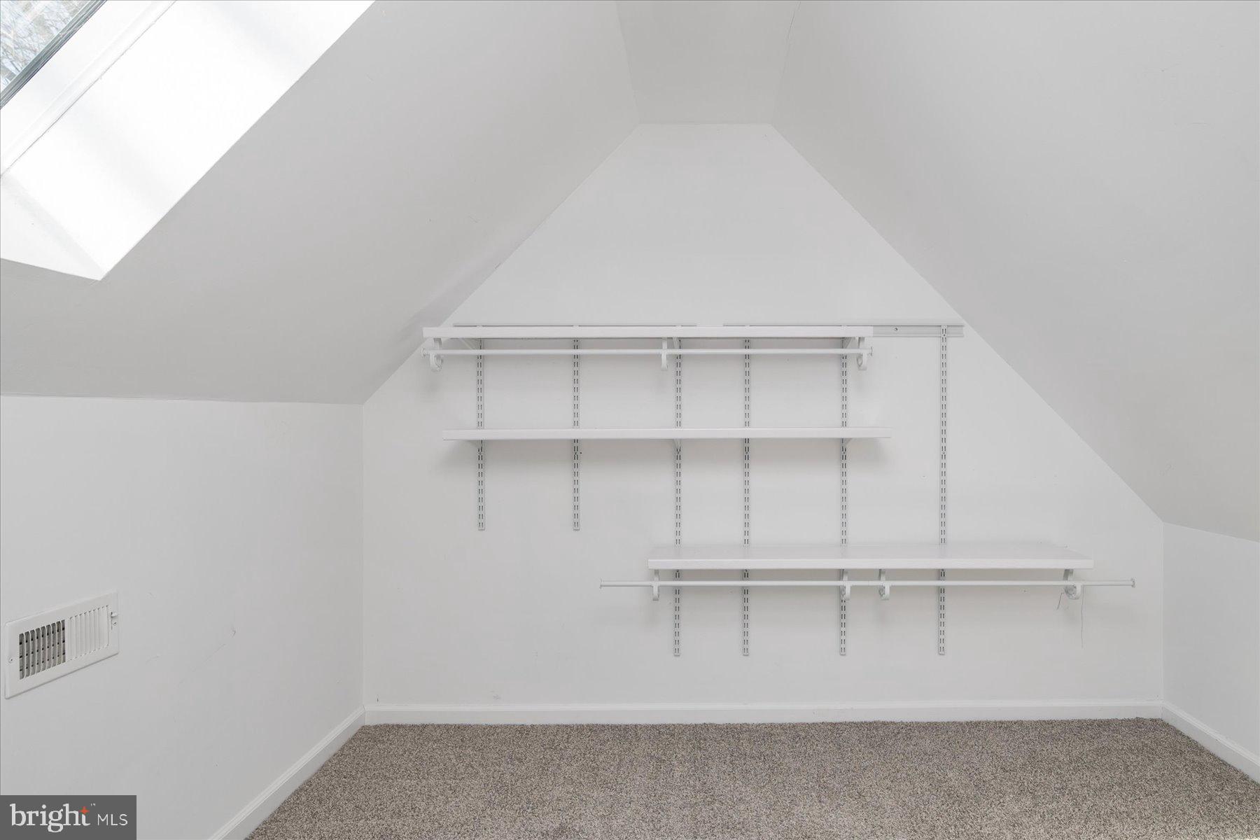 OAKMONT GREEN - Residential