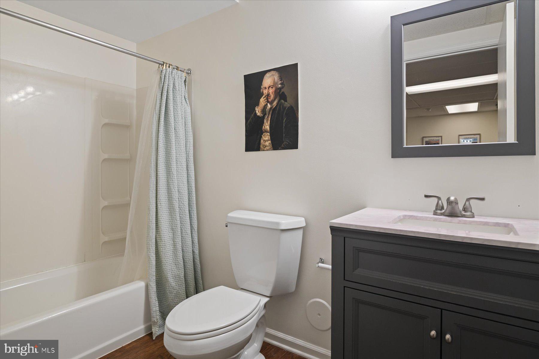 OAKMONT GREEN - Residential