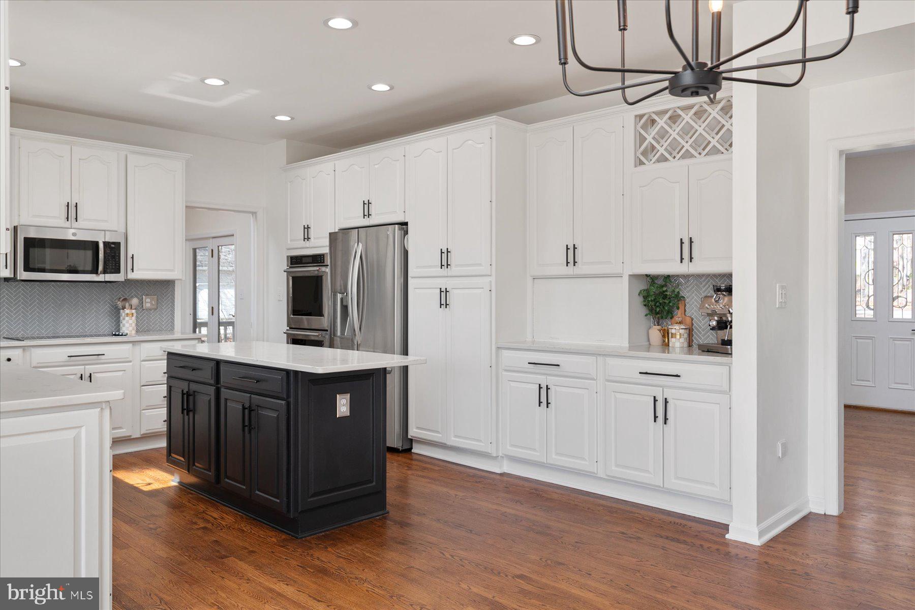 OAKMONT GREEN - Residential