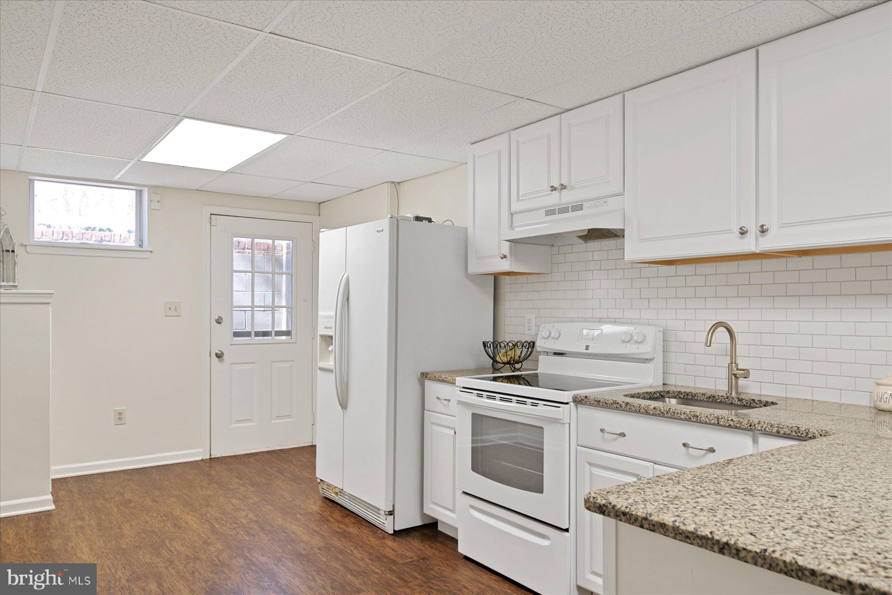 OAKMONT GREEN - Residential