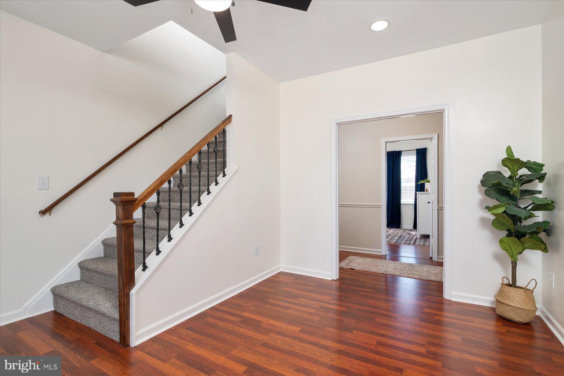 OAKMONT GREEN - Residential