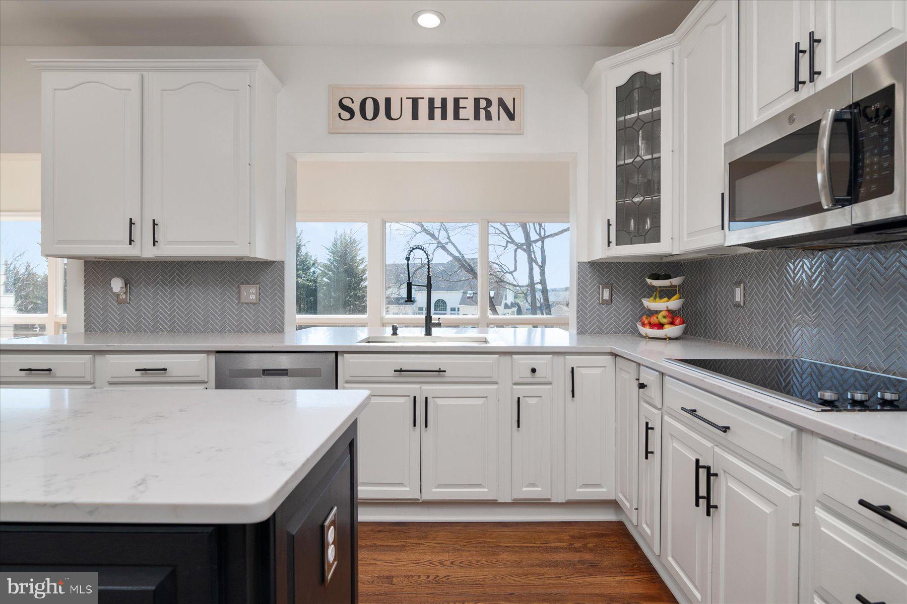 OAKMONT GREEN - Residential