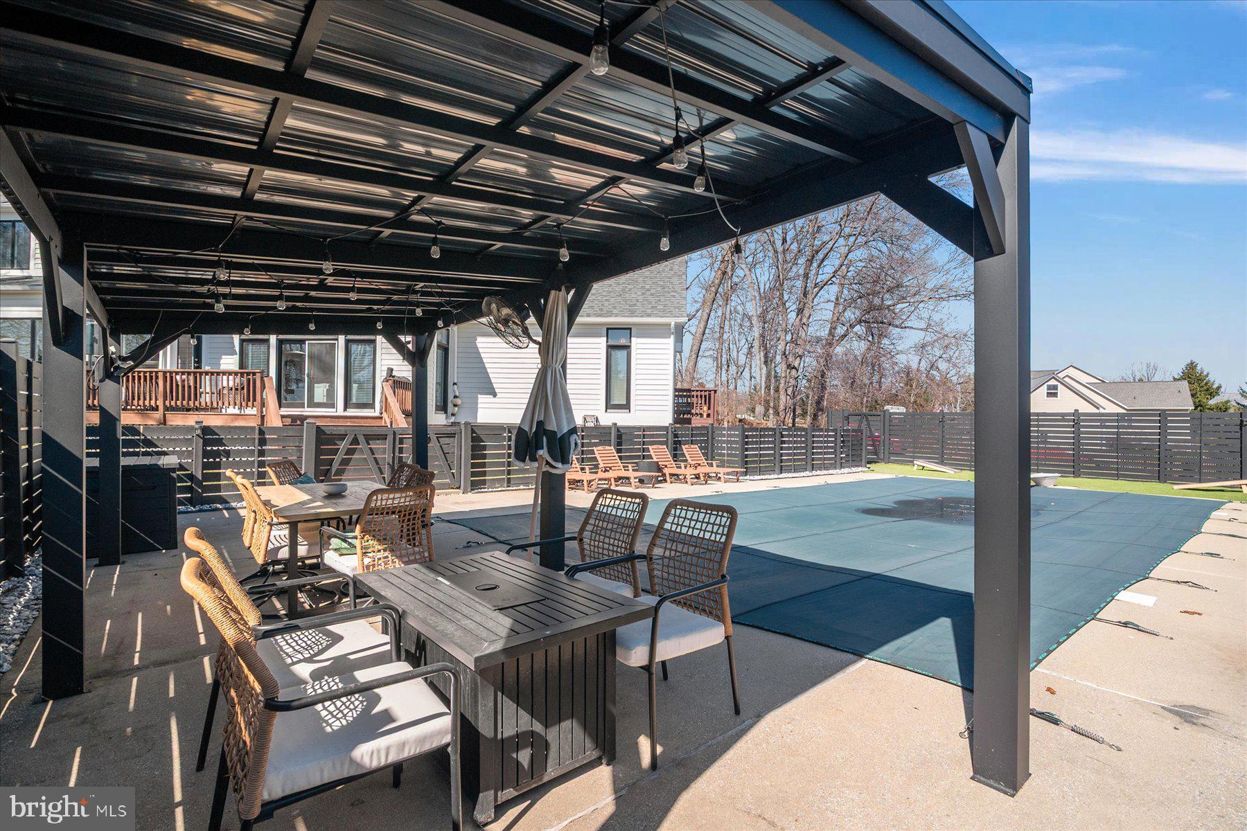 OAKMONT GREEN - Residential