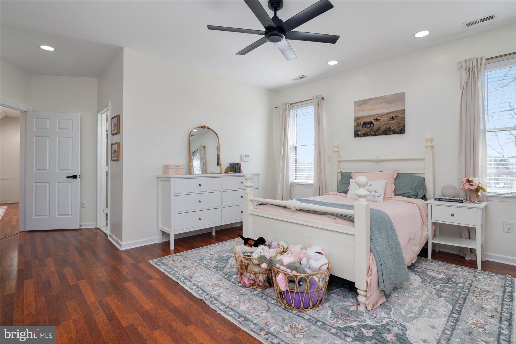 OAKMONT GREEN - Residential