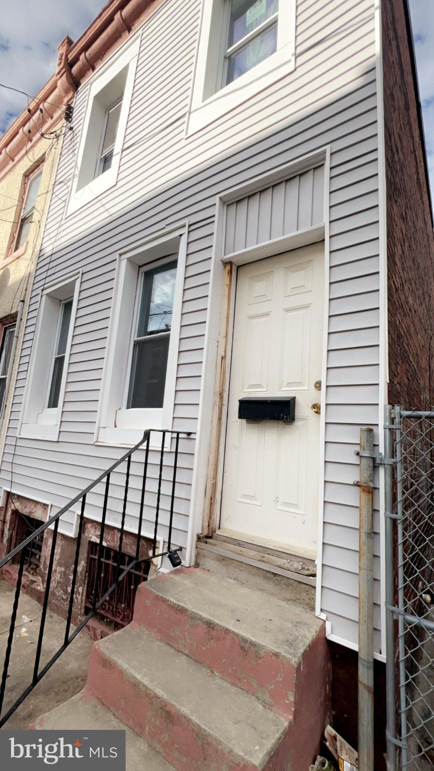 PHILADELPHIA - Residential