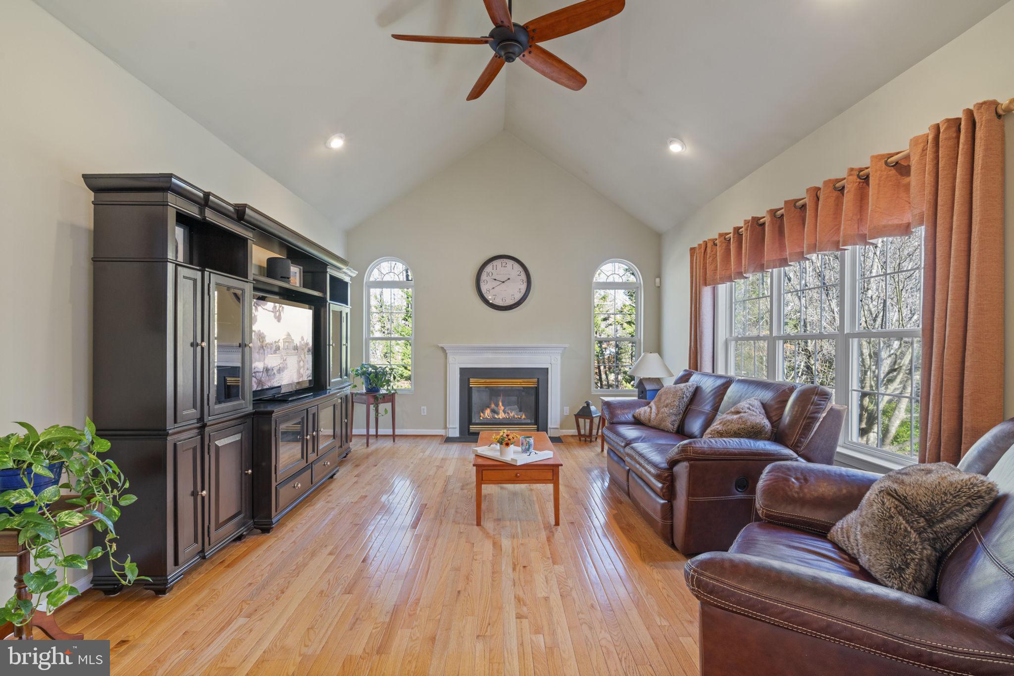 WINDSOR FOREST - Residential