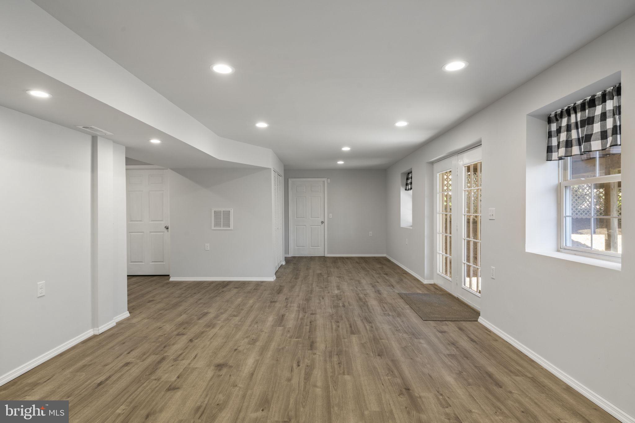 WINDSOR FOREST - Residential