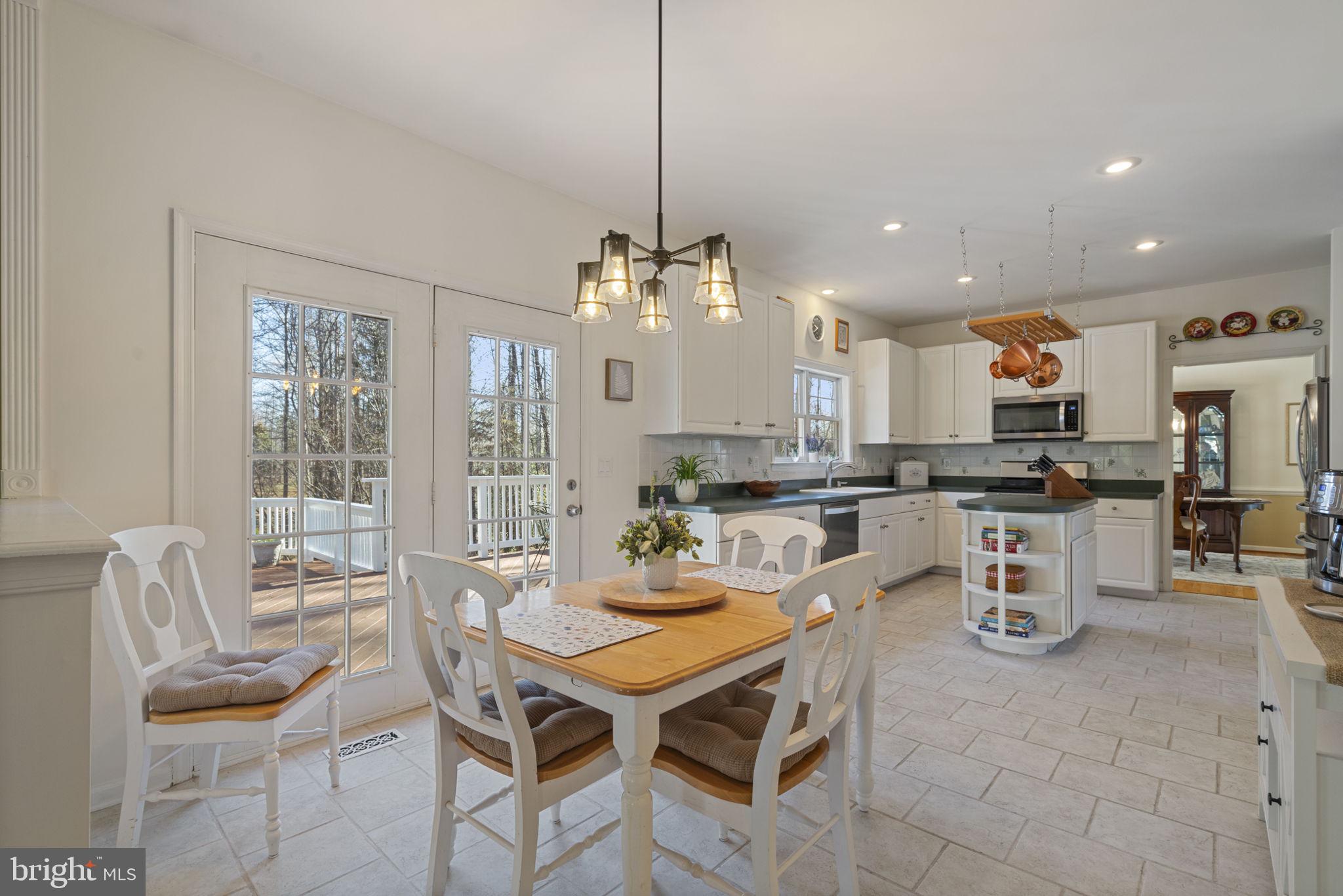 WINDSOR FOREST - Residential