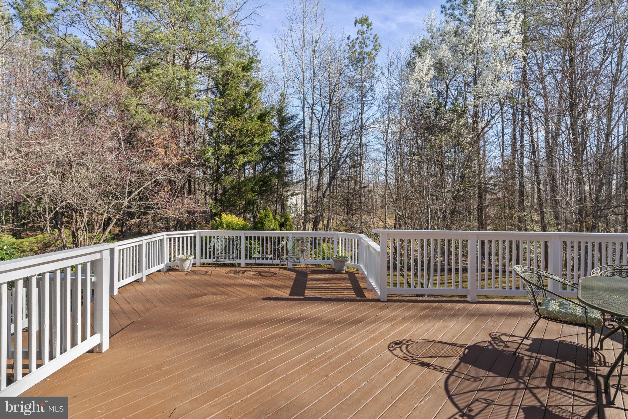 WINDSOR FOREST - Residential