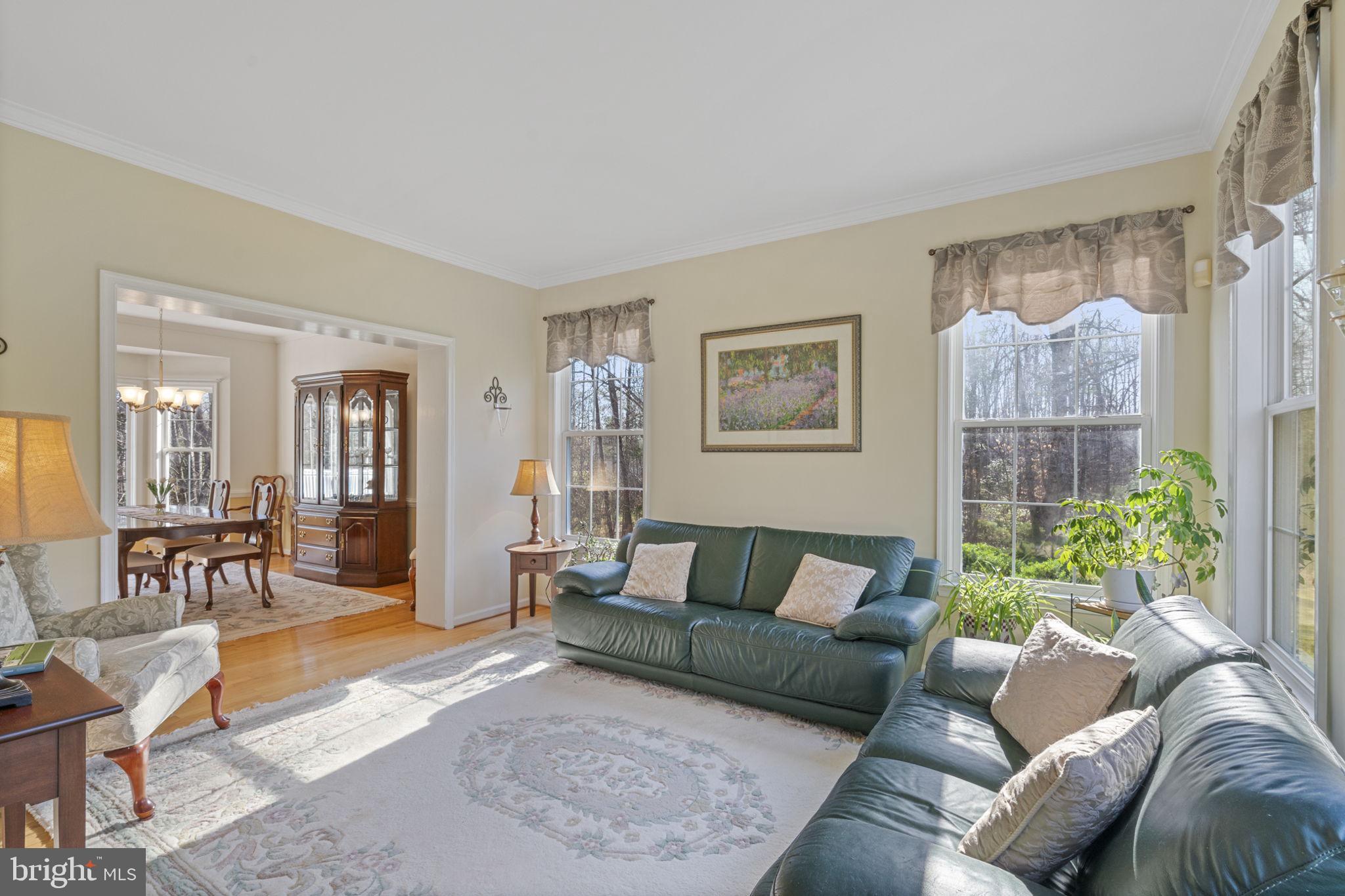 WINDSOR FOREST - Residential