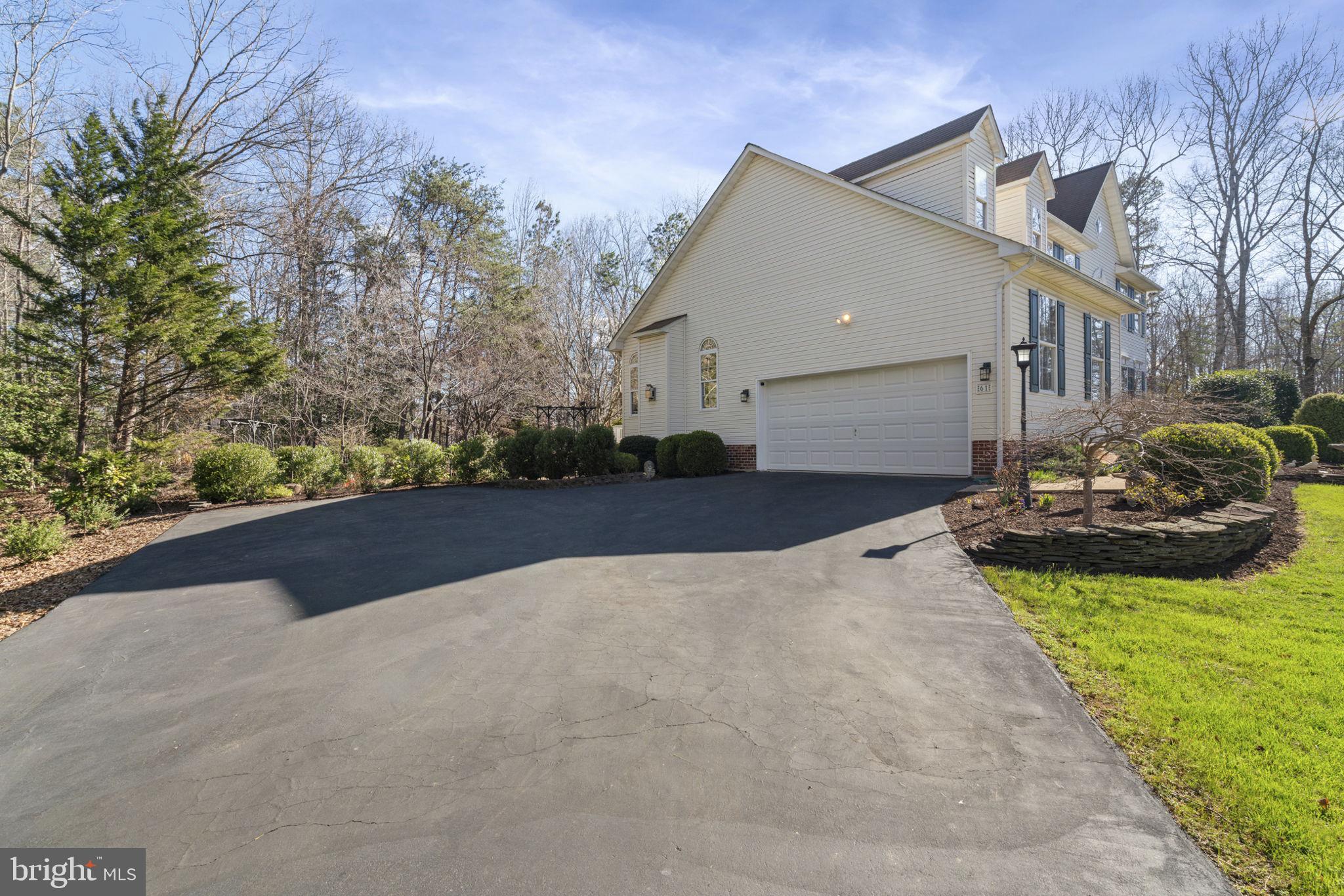 WINDSOR FOREST - Residential