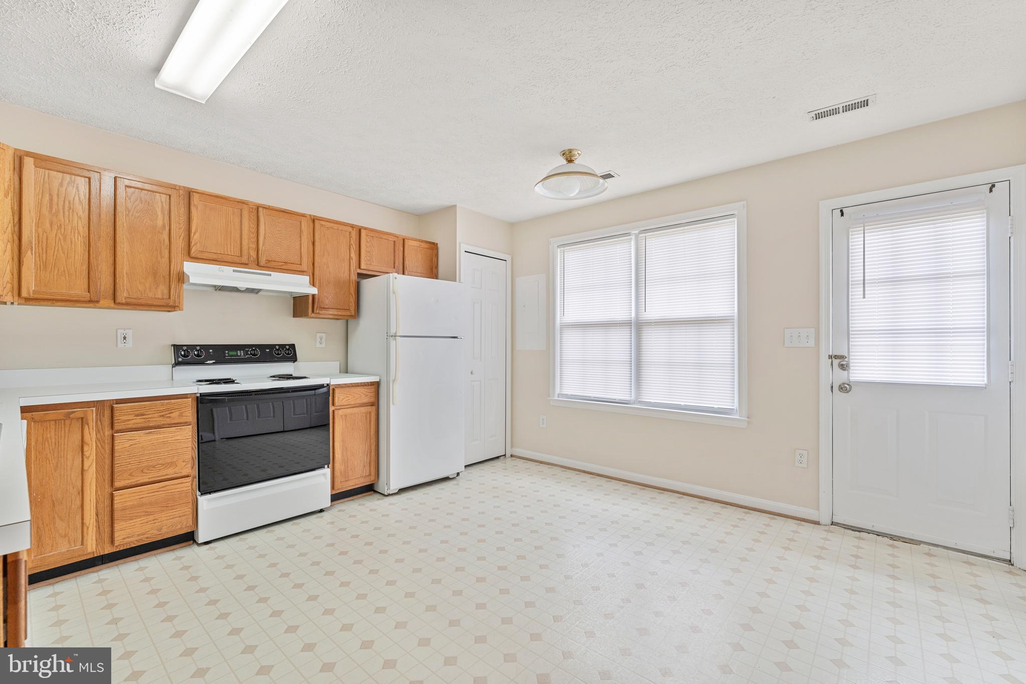 TIDEWATER PLAINS - Residential Lease