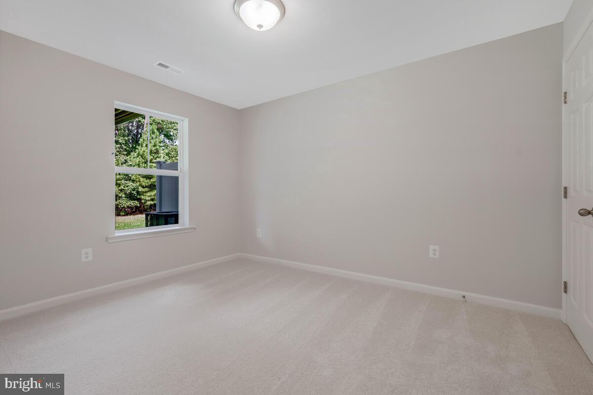 OYSTER BAY CONDOMINIUMS - Residential