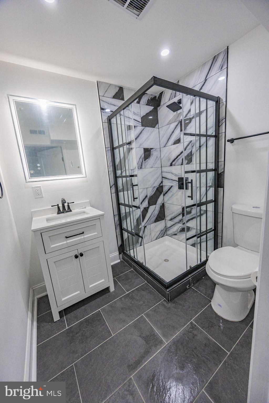 PHILADELPHIA (SOUTHWEST) - Residential