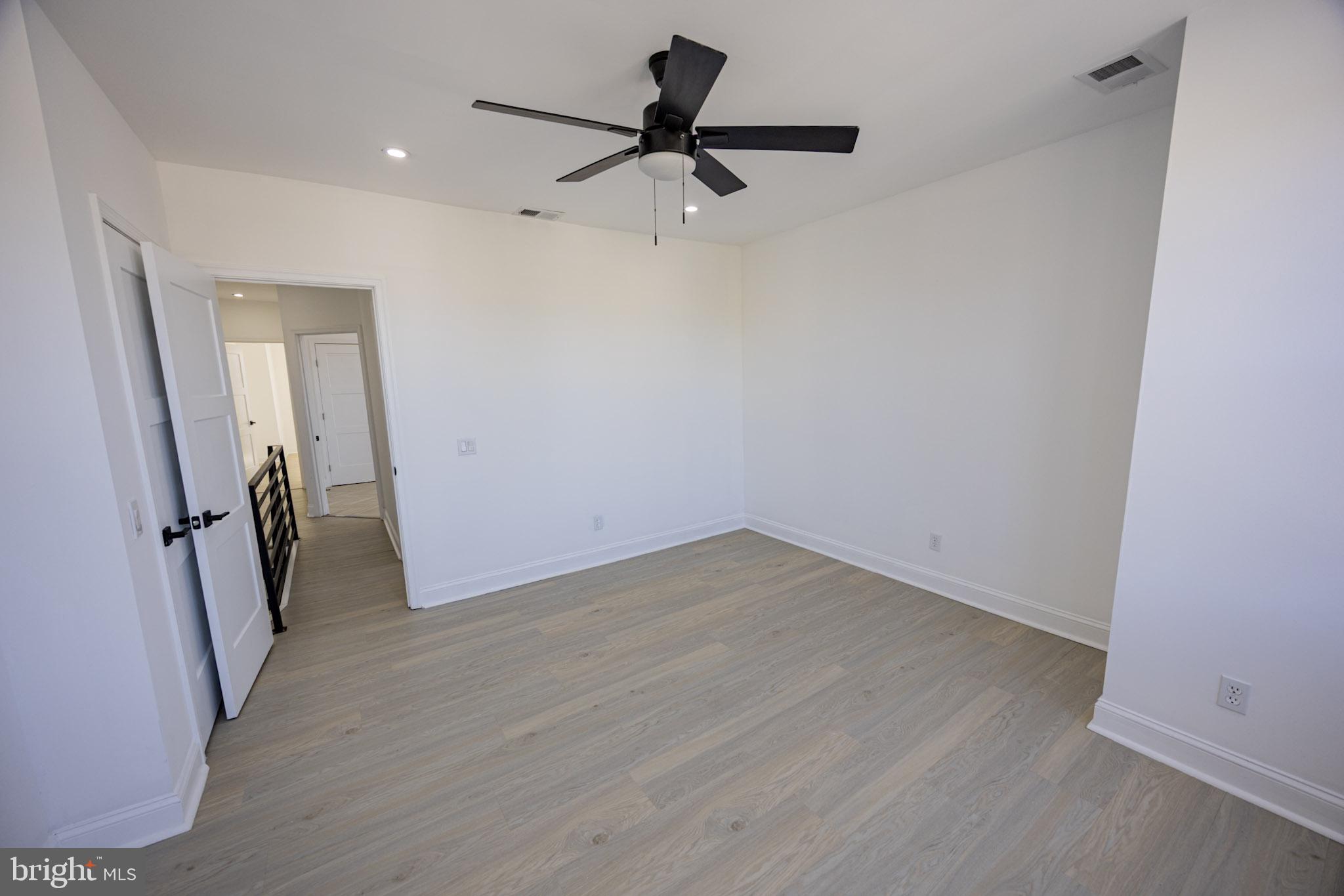 PHILADELPHIA (SOUTHWEST) - Residential