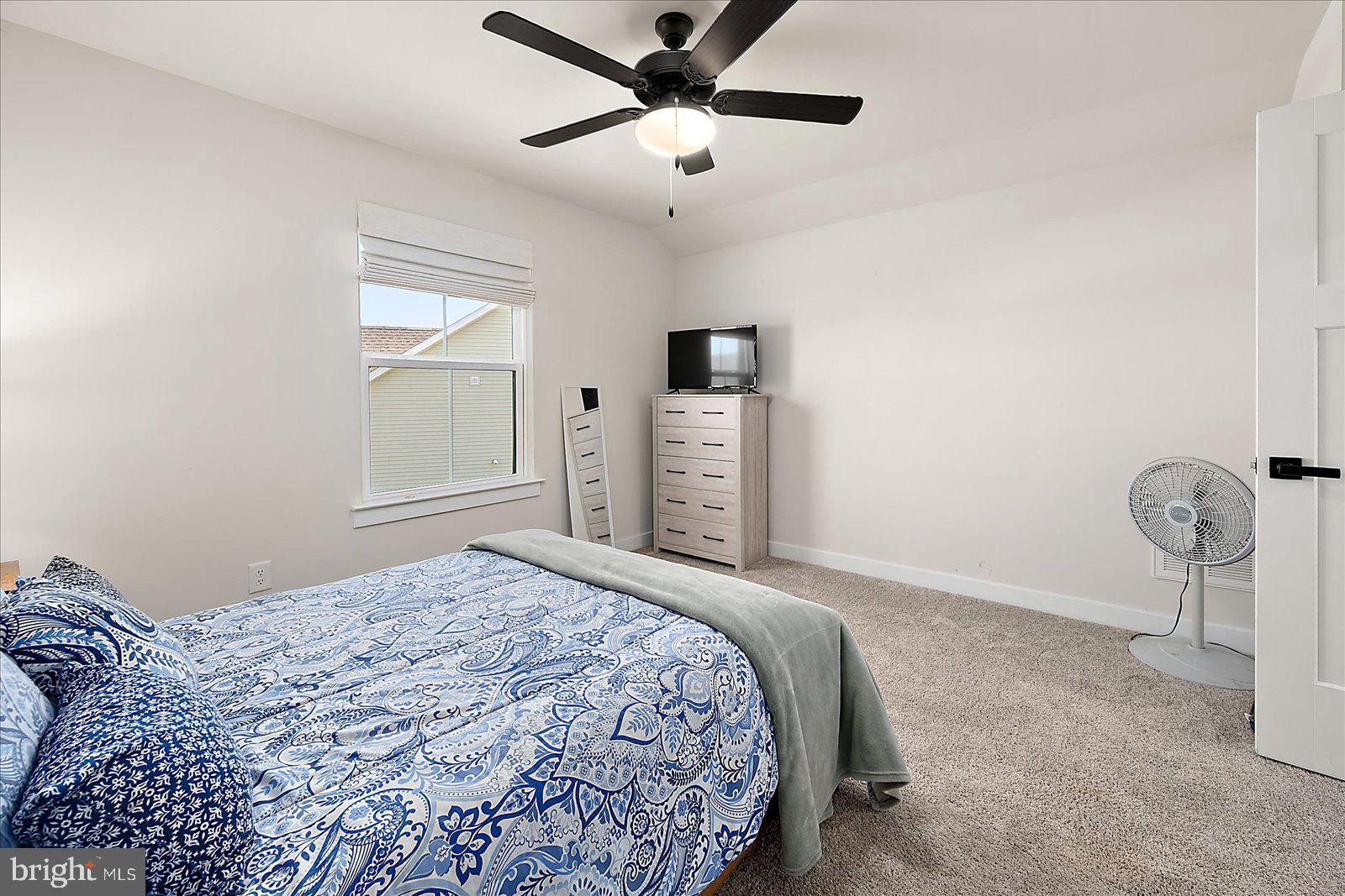 ATLANTIC LAKES - Residential