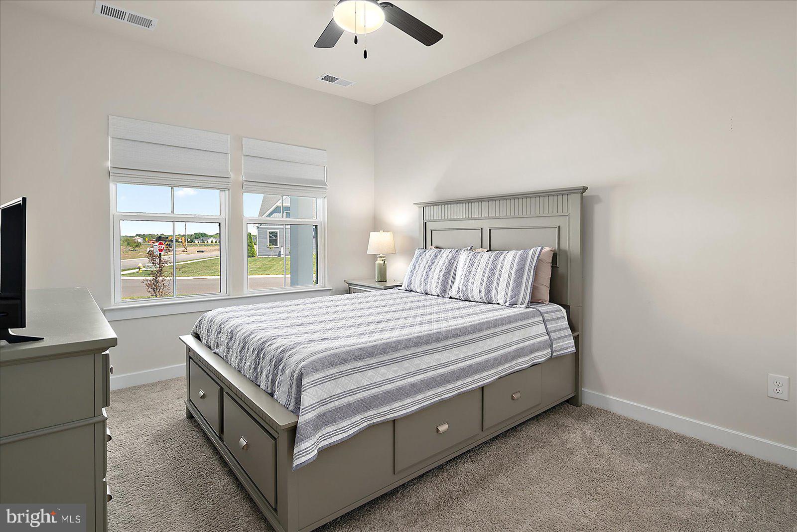 ATLANTIC LAKES - Residential