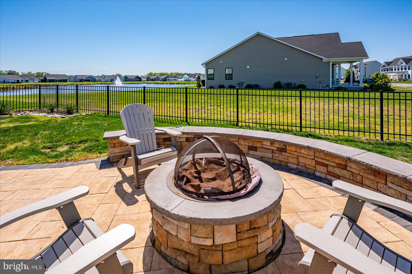 ATLANTIC LAKES - Residential