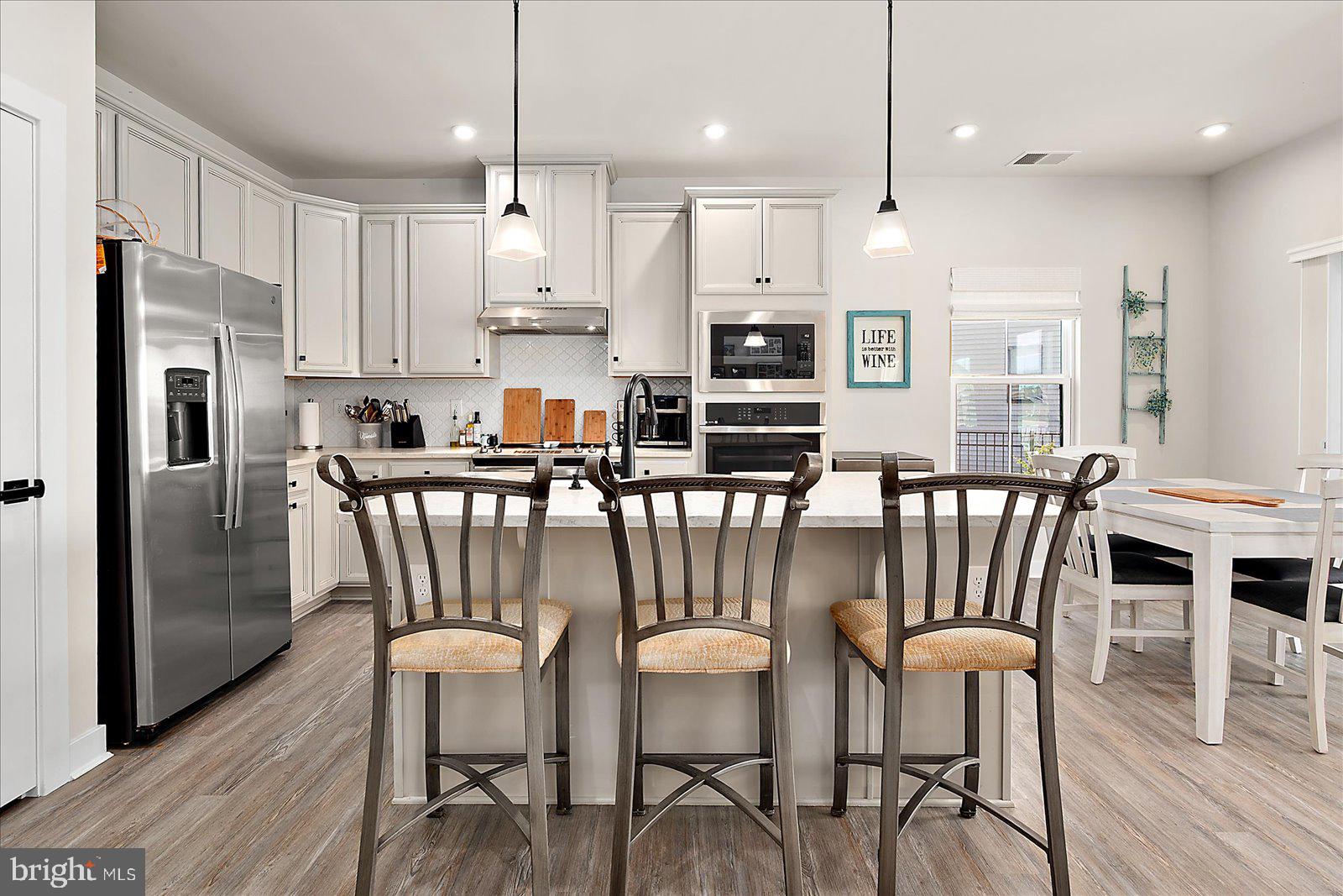 ATLANTIC LAKES - Residential