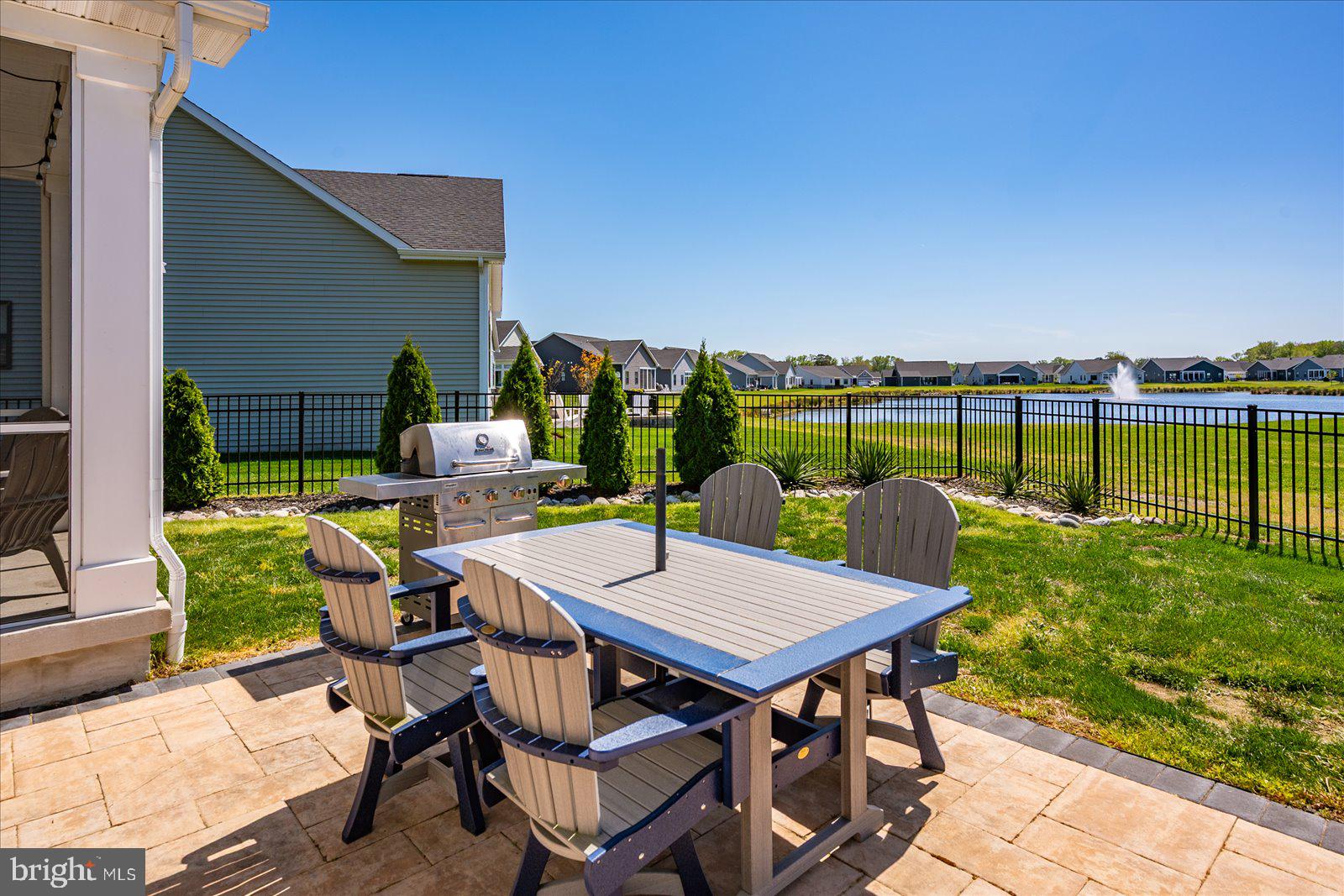 ATLANTIC LAKES - Residential
