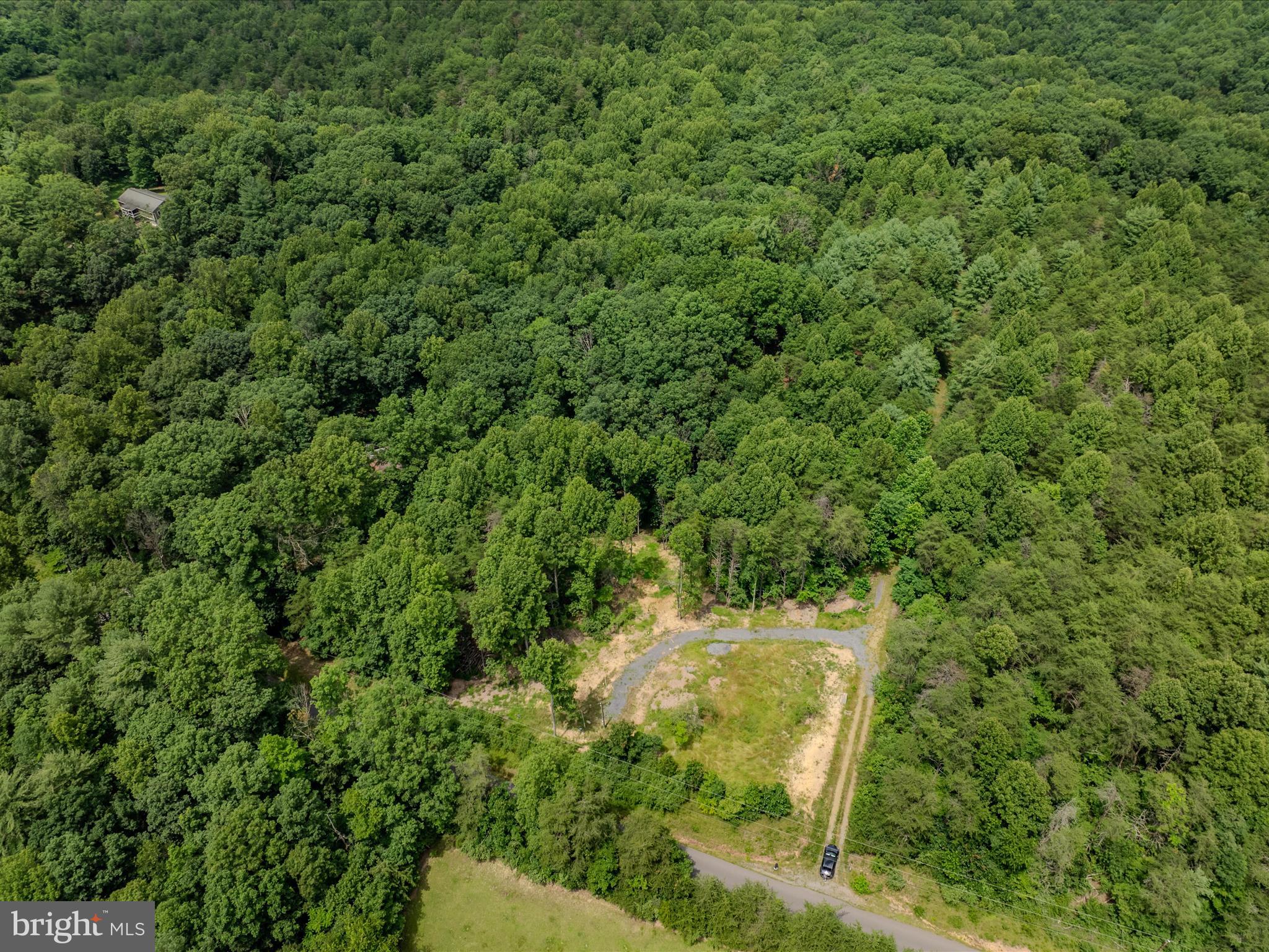 HIGHLAND HILLS - Land