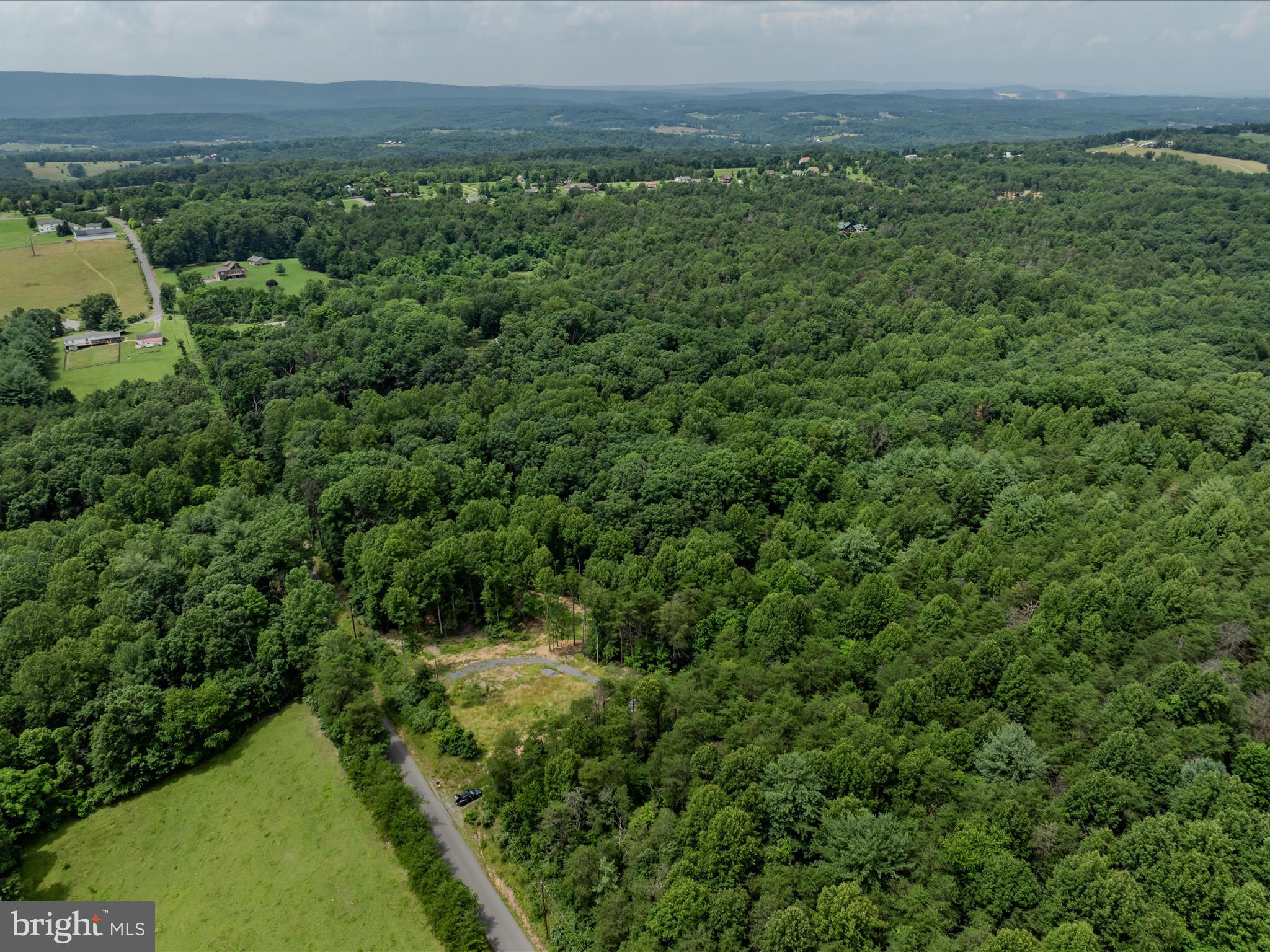 HIGHLAND HILLS - Land