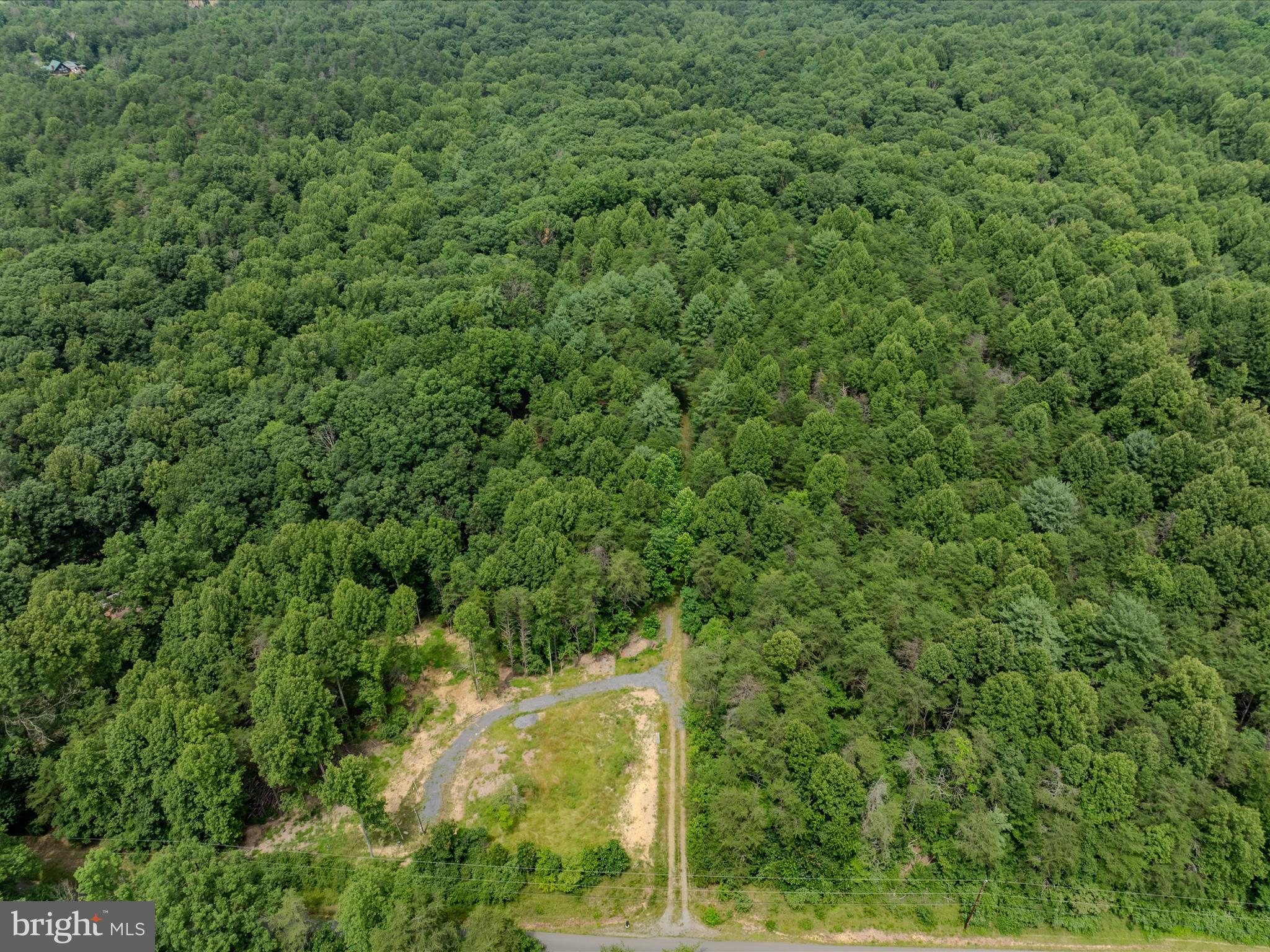 HIGHLAND HILLS - Land