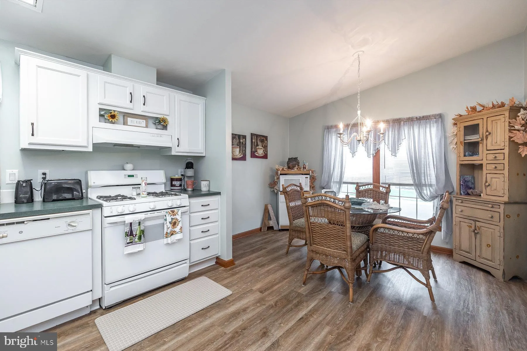 Vineland, New Jersey 08361, United States, 2 Bedrooms Bedrooms, ,2 BathroomsBathrooms,Residential,Active,195949