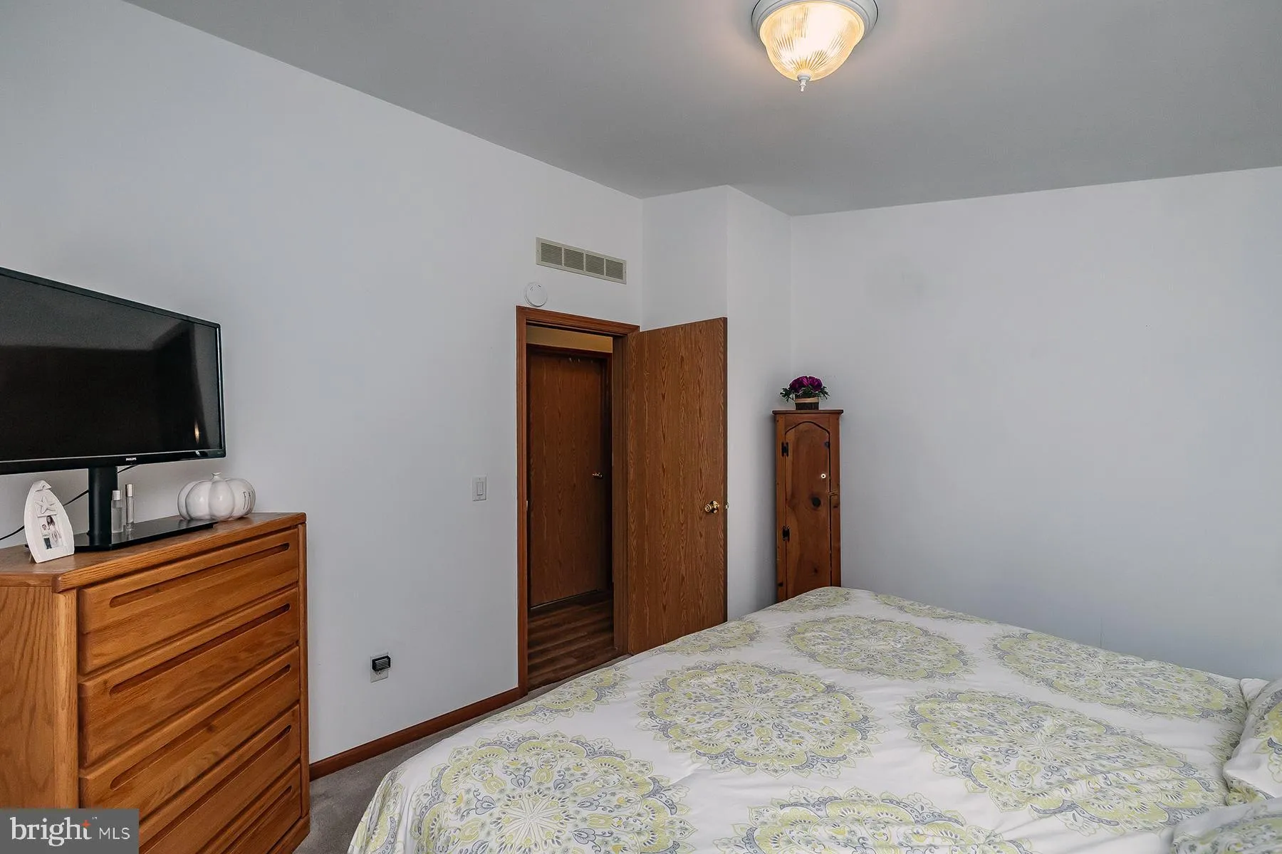 Vineland, New Jersey 08361, United States, 2 Bedrooms Bedrooms, ,2 BathroomsBathrooms,Residential,Active,195949