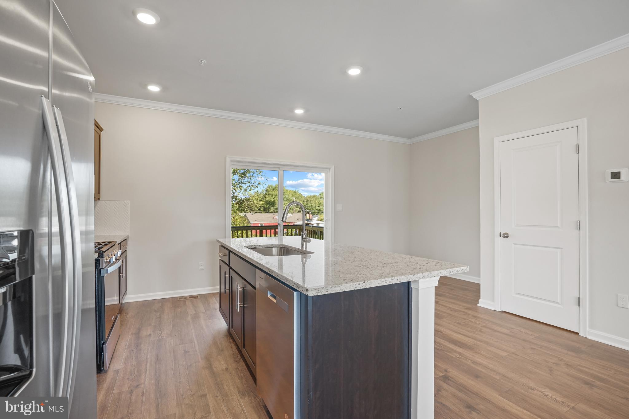 WOODYARD - Residential