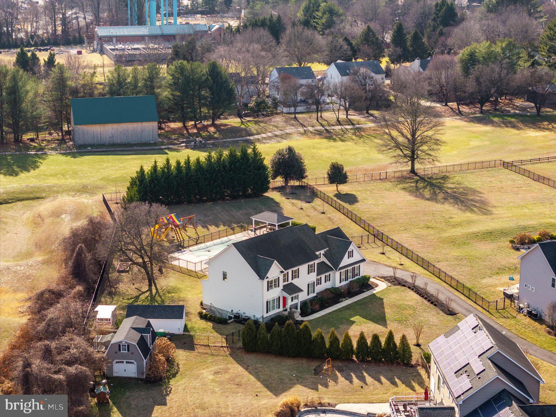 DUCKETT FARM - Residential
