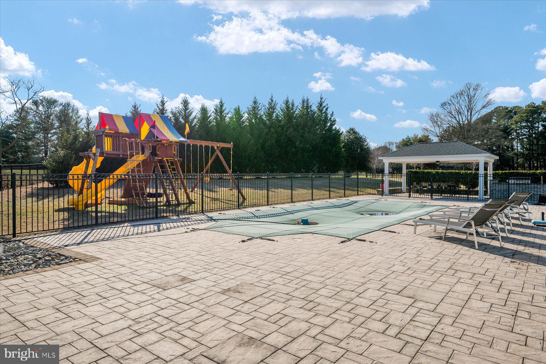 DUCKETT FARM - Residential