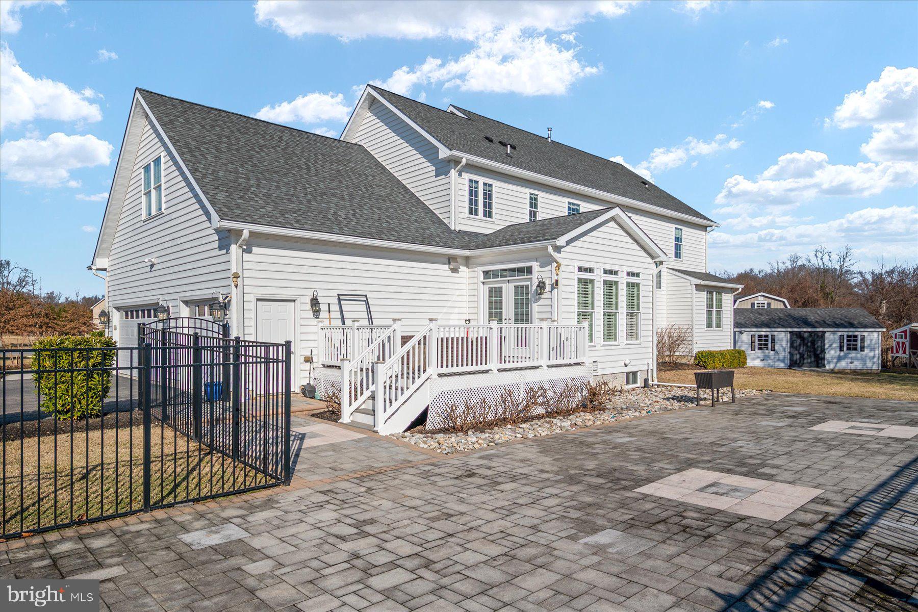 DUCKETT FARM - Residential