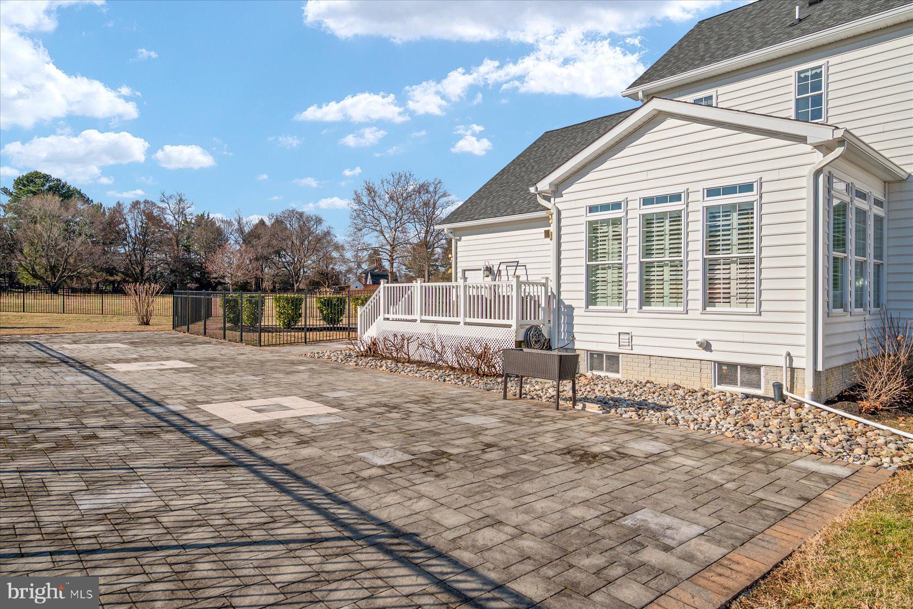 DUCKETT FARM - Residential