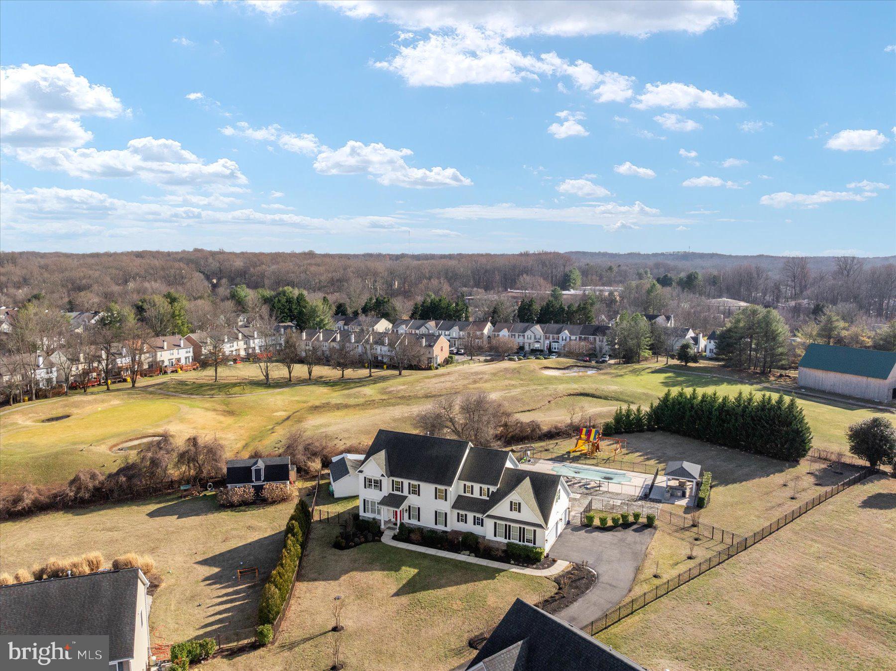 DUCKETT FARM - Residential