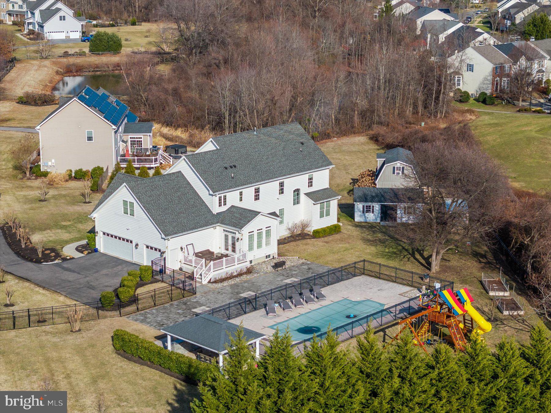 DUCKETT FARM - Residential