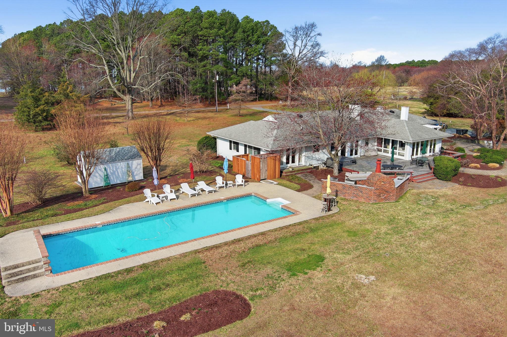 DRUM POINT - Residential