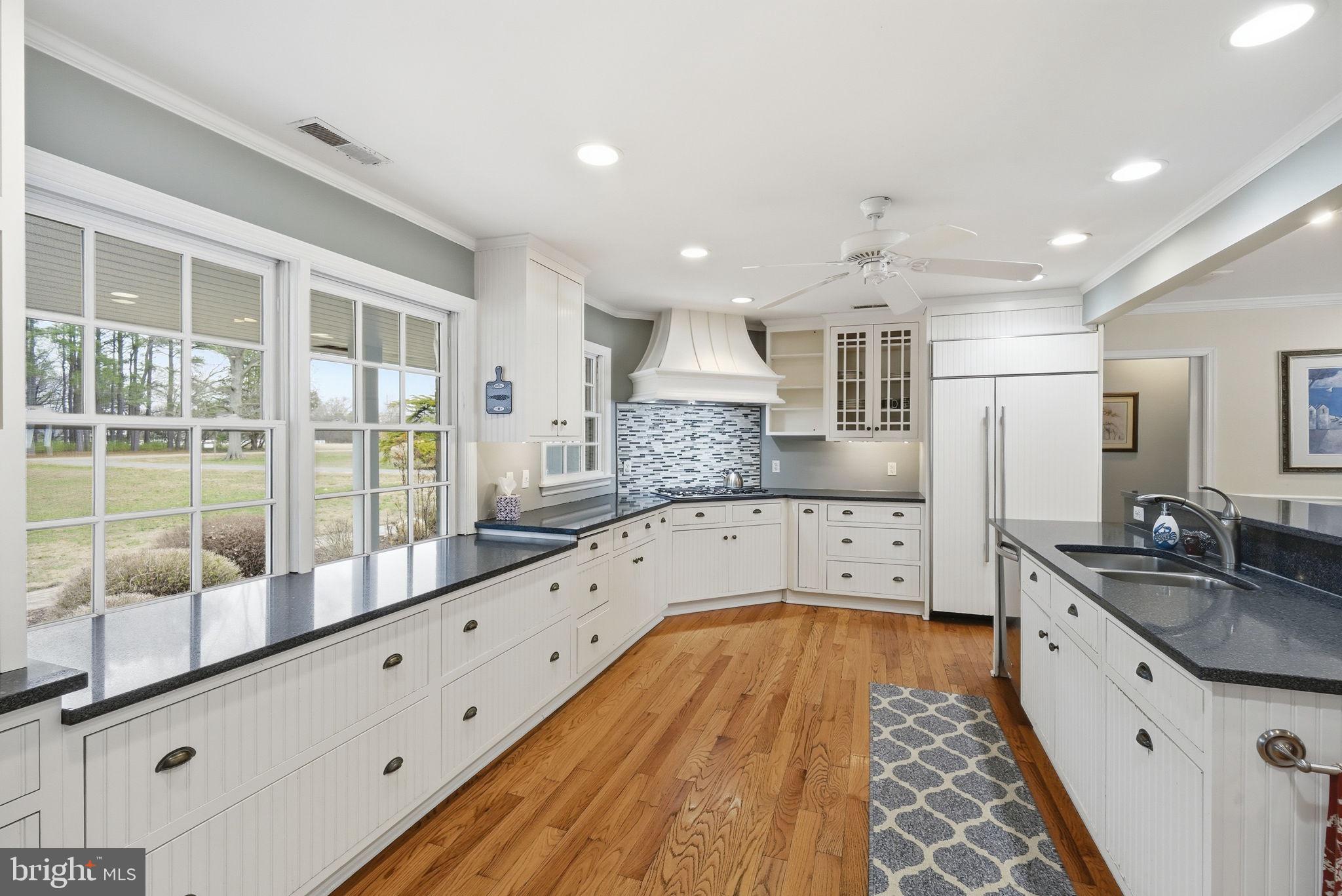 DRUM POINT - Residential