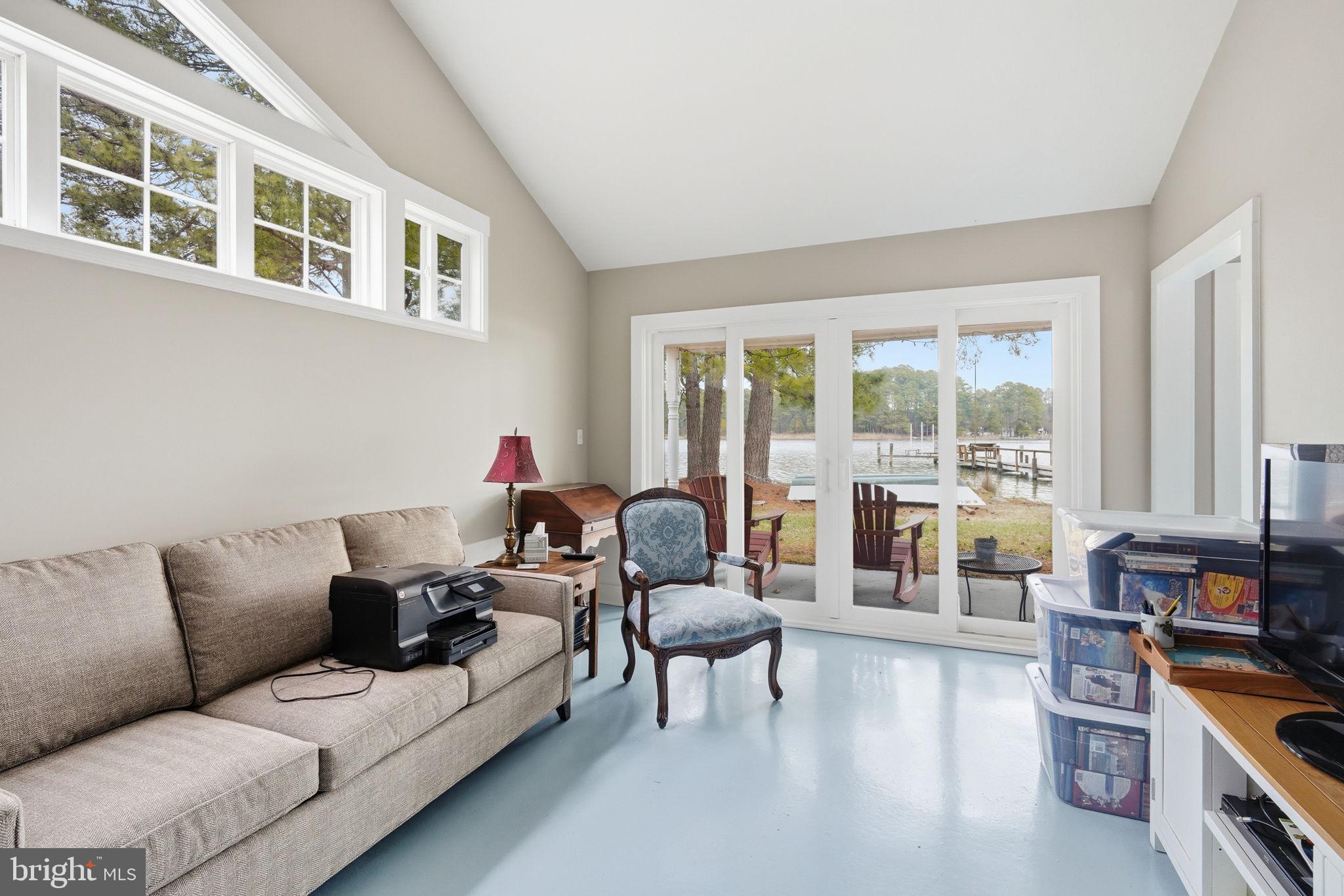 DRUM POINT - Residential