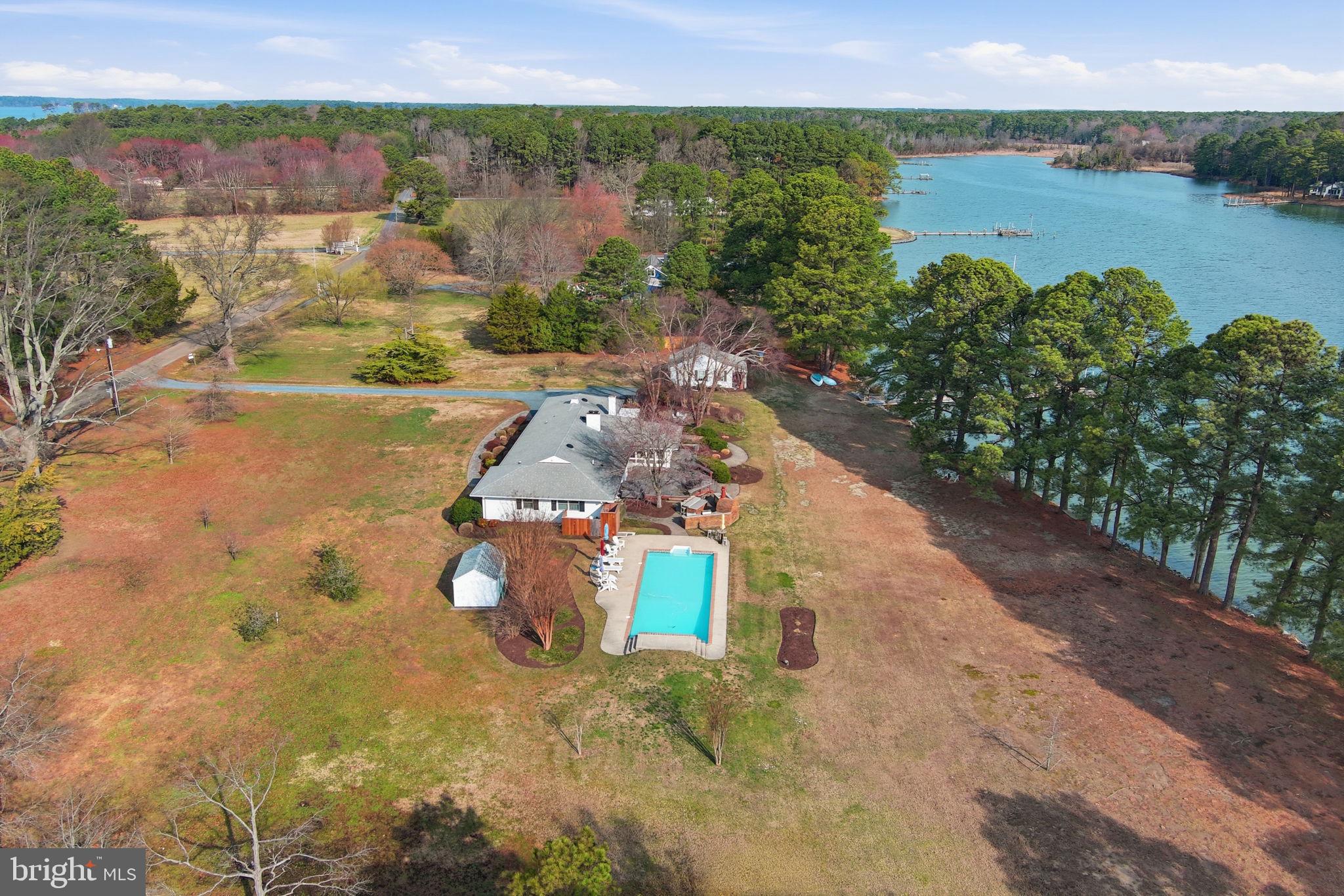 DRUM POINT - Residential