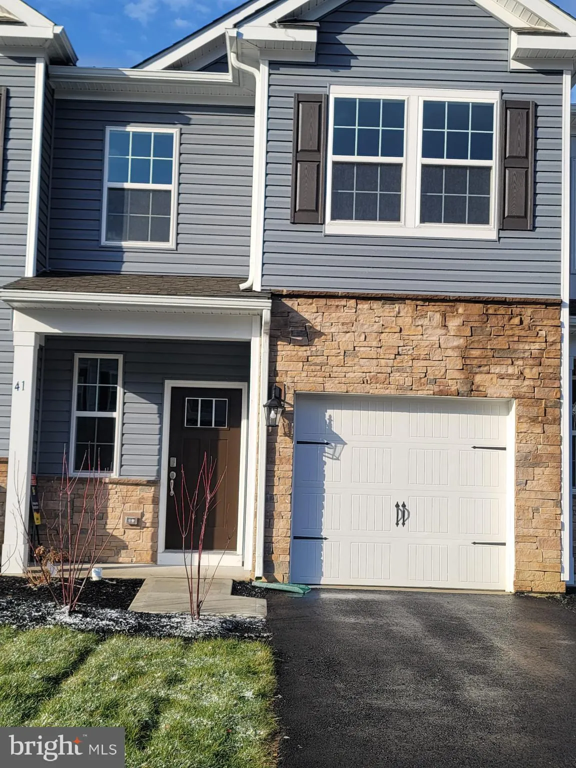 Burlington, New Jersey 08016, United States, 3 Bedrooms Bedrooms, ,3 BathroomsBathrooms,Residential,Active,77135