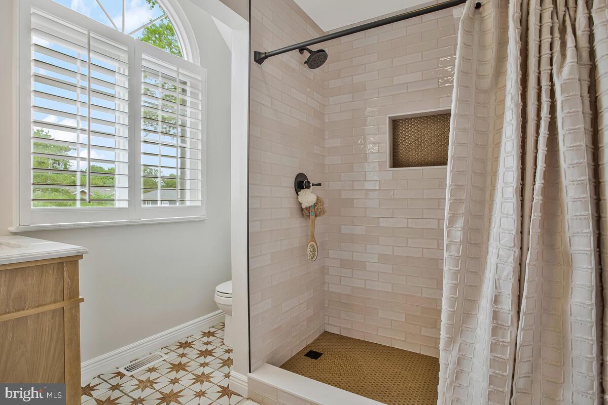 EDGEWOOD GREEN - Residential